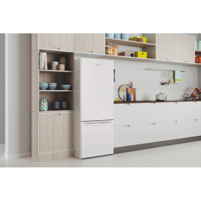 Picture of Хладилник с фризер Indesit LI6 S2E W , 272 л ,Бяла