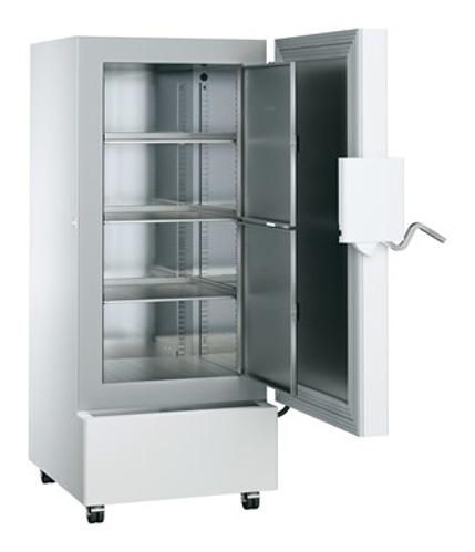 Снимка на Лабораторен хладилник за охлаждане до изключително ниски температури LIEBHERR SUFsg 5001 MediLine с водно охлаждане