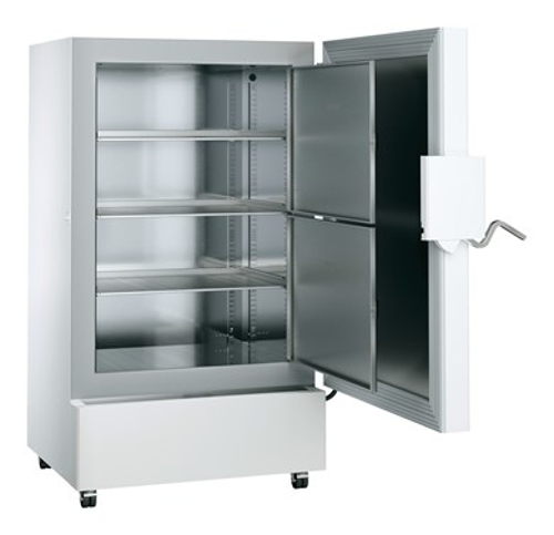 Снимка на Лабораторен хладилник за охлаждане до изключително ниски температури LIEBHERR SUFsg 7001 MediLine с водно охлаждане
