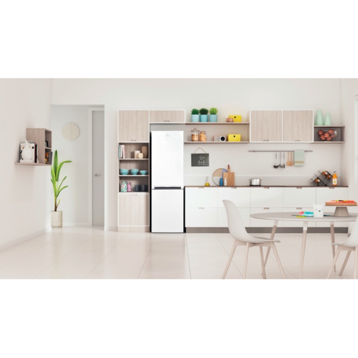 Picture of Хладилник с фризер Indesit LI8 S2E W 1 , 339 л, Бяла